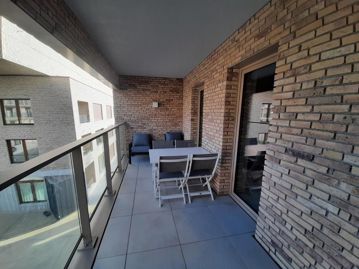 Bartine - Modern And Spacious Flat Near The Sea, Free Parking Space Oostende Exterior foto