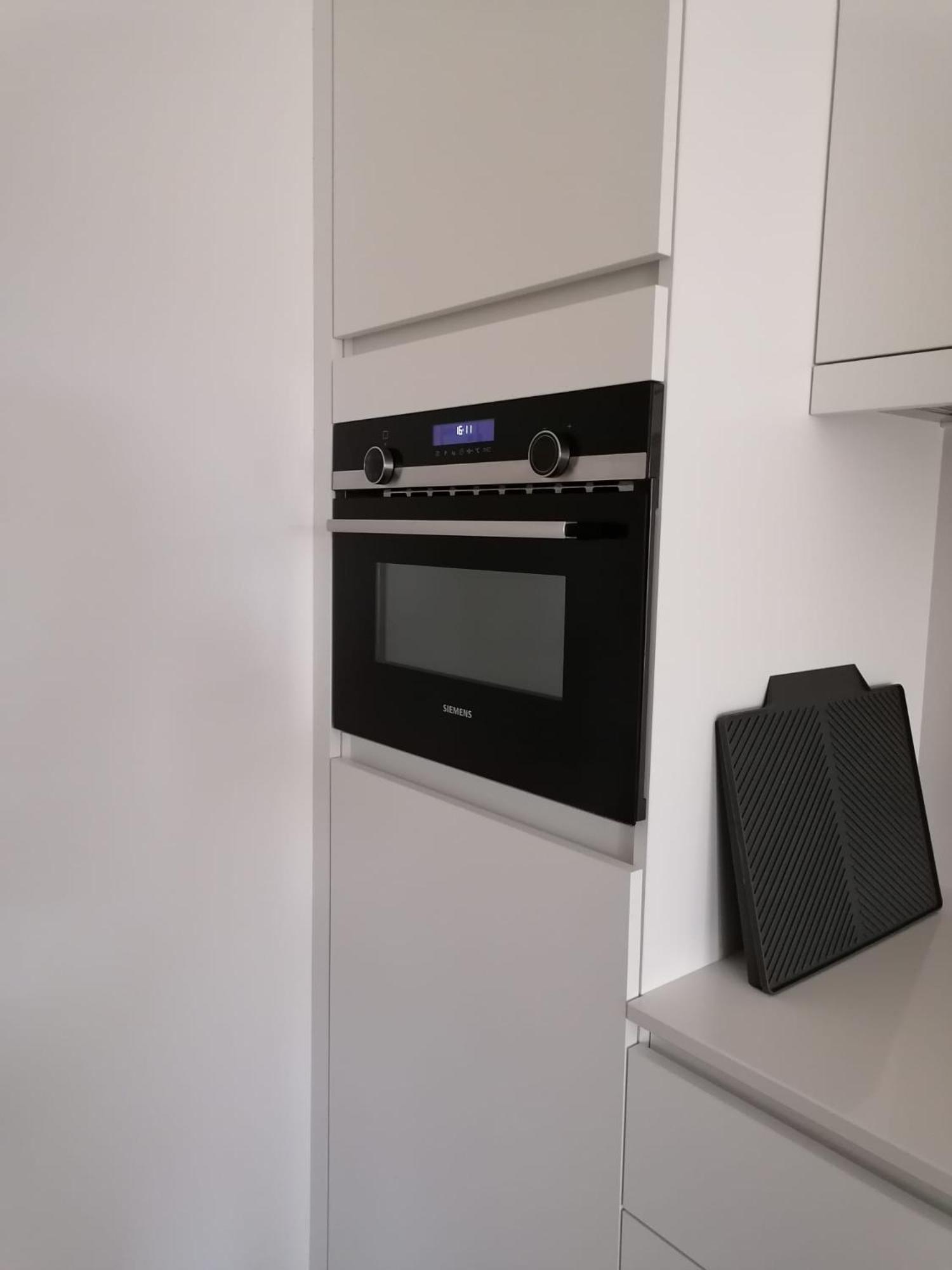 Bartine - Modern And Spacious Flat Near The Sea, Free Parking Space Oostende Exterior foto